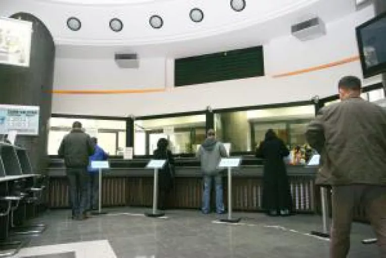 Comisioane bancare aberante