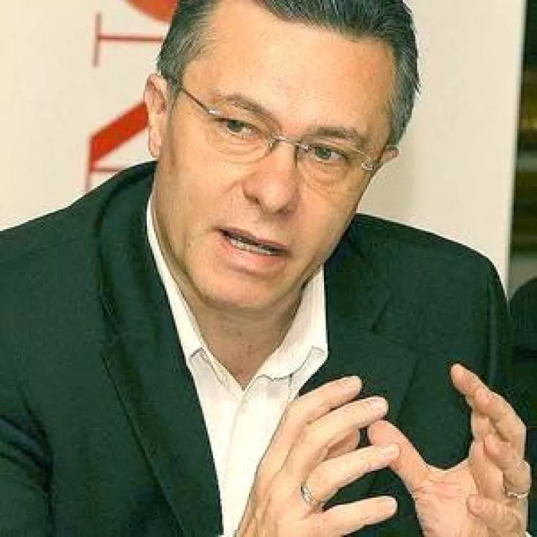 Diaconescu propune linie feroviara Paris-Constanta