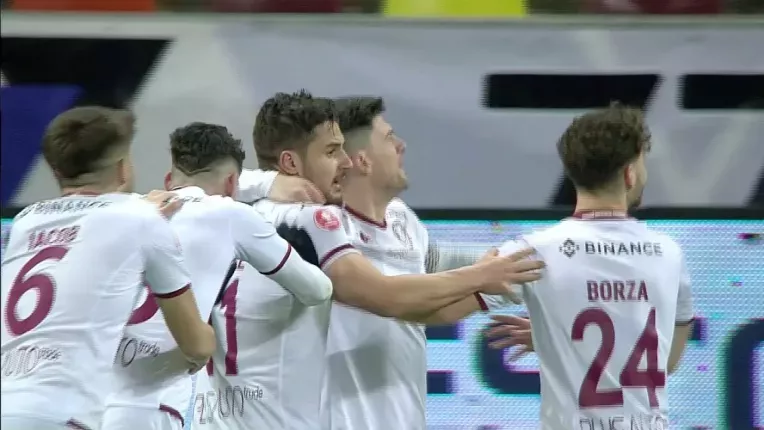 Dinamo - Rapid 1-2. Burmaz, inca un gol de trei puncte marcat in final