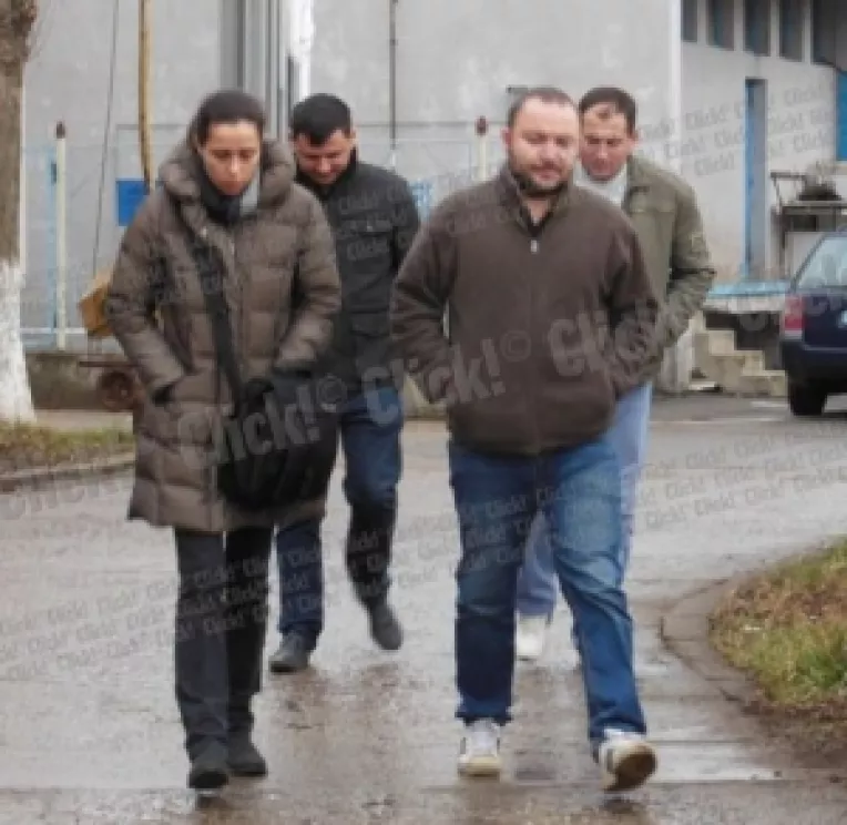 Fiica lui Adrian Iovan a ridicat trupul tatalui ei, de la SML Alba. Pilotul va fi inmormantat la Cimitirul Belu Catolic din Bucuresti