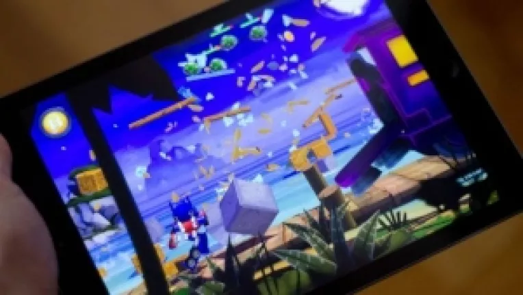 George Buhnici va propune 4 jocuri pentru telefonul mobil