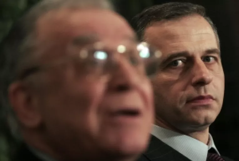 Iliescu a discutat cu Geoana despre convocarea conducerii PSD