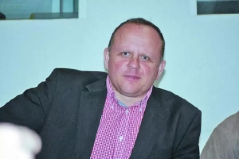 Pentru o linie de tensiune trantita fara discernamant, Cristian Carjaliu amendeaza ENEL cu 10.000 lei