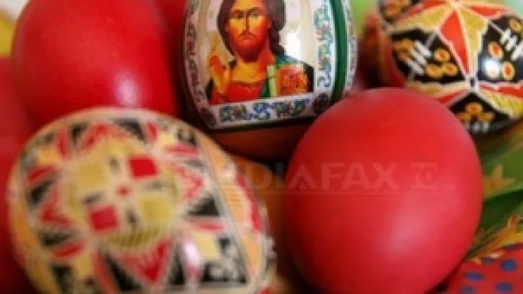 Politicienii romani sarbatoresc Pastele in familie