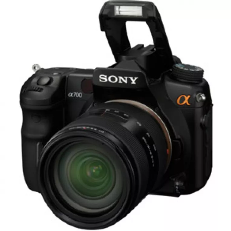 Sony a lansat un nou DSLR: Alpha 700