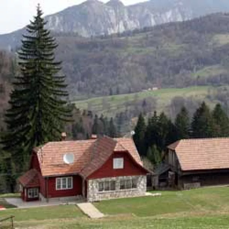Turism in cabanele lui Ceausescu