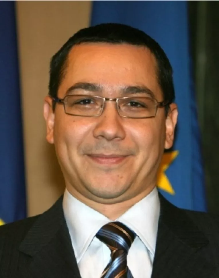 Victor Ponta e de parere ca eurodeputatul Adrian Severin trebuie sa-si dea demisia